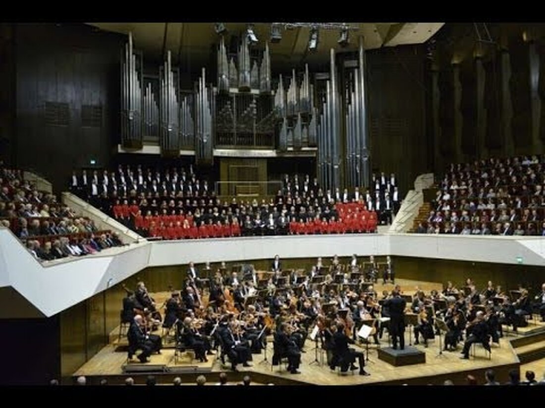 Live aus dem Gewandhaus in Leipzig (am 31. Dezember 2013) Ludwig van Beethoven (1770-1827) – Sinfonie Nr. 9 d-moll op. 125 mit dem Schlusschor zu Schillers Ode „To Joy“ Gewandhausorchester Dirigent: Riccardo Chailly Gewandhaus Kinderchor (Meister: Frank-Steffen Elster) GewandhausChor (Meister: Gregor Meyer) Chor der Leipziger Oper (Meister: Alessandro Zuppardo) Solisten: Camilla Tilling (Sopran), Gerhild Romberger (Alt), Simon O’Neill (Tenor), Ain Anger (Bass) © MDR 2013. Youtube-Link