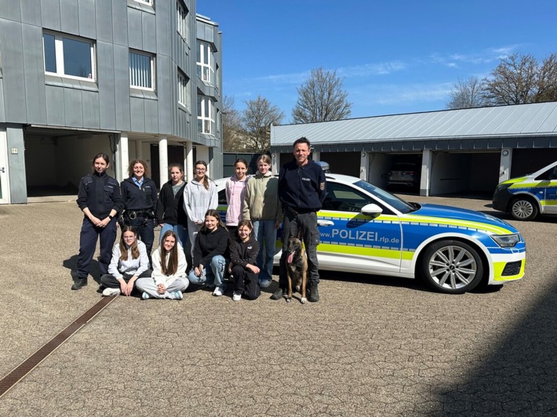 Am 03.04.2025 erlebten zehn Mädchen bei der Polizei Daun einen spannenden Girls Day mit Einblicken in den Polizeialltag.