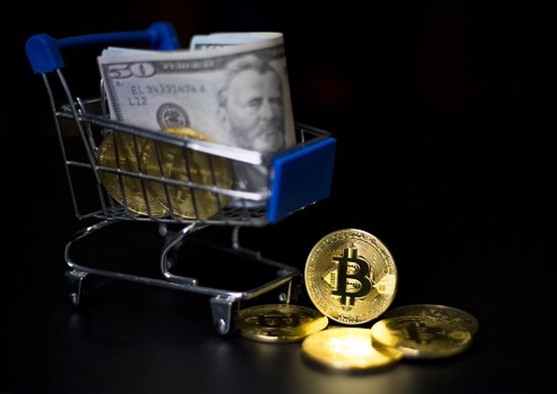 Metaplanet beschafft Anleihen im Wert von 1,75 Milliarden Yen (über 11,7 US-Dollar), um Bitcoin (BTC) zu kaufen. Das börsennotierte japanische Unternehmen hat außerdem ein Aktionärsvorteilsprogramm vorgestellt. Metaplanet, ein börsennotiertes Unternehmen in Japan, hat Pläne angekündigt, weitere Bitcoin (BTC) zu kaufen, um seine wachsende Beute zu erweitern. Am 18. November gab die an der Tokioter Börse notierte Bitcoin Treasury Company bekannt, dass sie Anleihen im Wert von 1,75 Milliarden Yen beschaffen wolle, um die Flaggschiff-Kryptowährung zu kaufen. Das Unternehmen hat einjährige 0,36 %-Anleihen im Wert von ¥ 1,75 Milliarden, etwa 11,7 Millionen US-Dollar, ausgegeben und wird den Erlös für den Kauf …