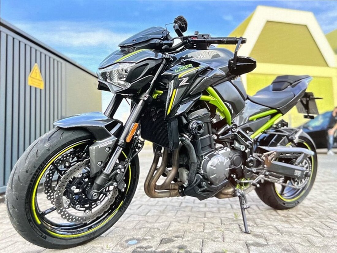 In Bergisch Gladbach wurde zwischen dem 14. und 15. April ein Motorrad von einem Parkplatz in Refrath gestohlen. Hinweise an die Polizei.