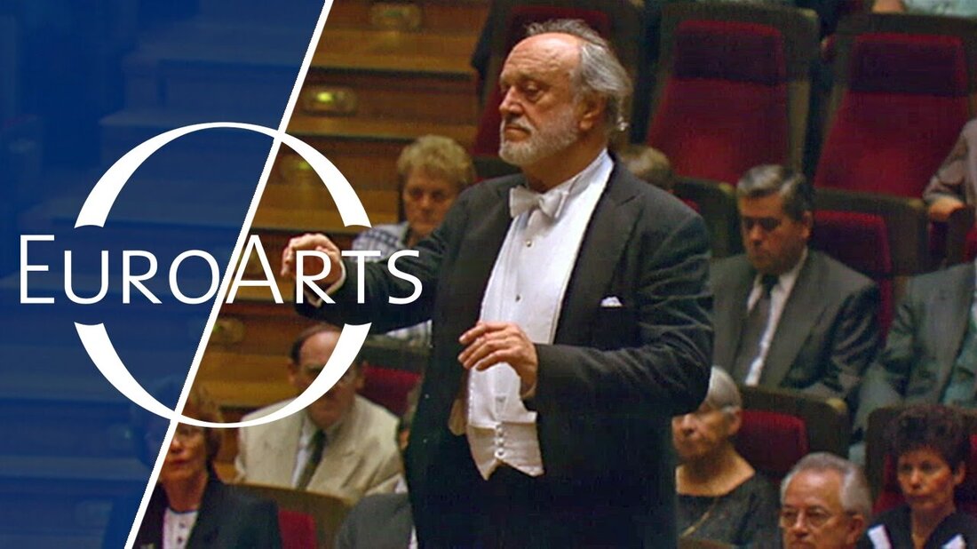 Aus dem Gewandhaus in Leipzig Leipziger Gewandhausorchester Kurt Masur – Dirigent Modest Mussorgsky – Bilder einer Ausstellung Besetzung: Sergei Petrovitch Gortchakov Kapitel: 0:00 Bilder einer Ausstellung 1:33 Promenade 2:53 Der Gnom 5:23 Promenade 6: 14 Das Alte Schloss 10:33 Promenade 11:00 Tuileries 12:00 Bydlo 14:59 Promenade 15:43 Ballett der ungeschlüpften Hühner 17:06 Samuel Goldenberg und Schmuyle 19:30 Promenade 20:44 Limoges: Der Marktplatz 22:16 Katakomben (Sepulchrum romanum) 26:08 Die Hütte auf Hühnerbeinen (Baba-Yaga) 30:00 Das große Tor von Kiew Sehen Sie sich auch die Klavierversion von Evgeny Kissin an: https://youtu.be/rH_Rsl7fjok Abonnieren: https:/ /goo.gl/jrui3M . Youtube-Link