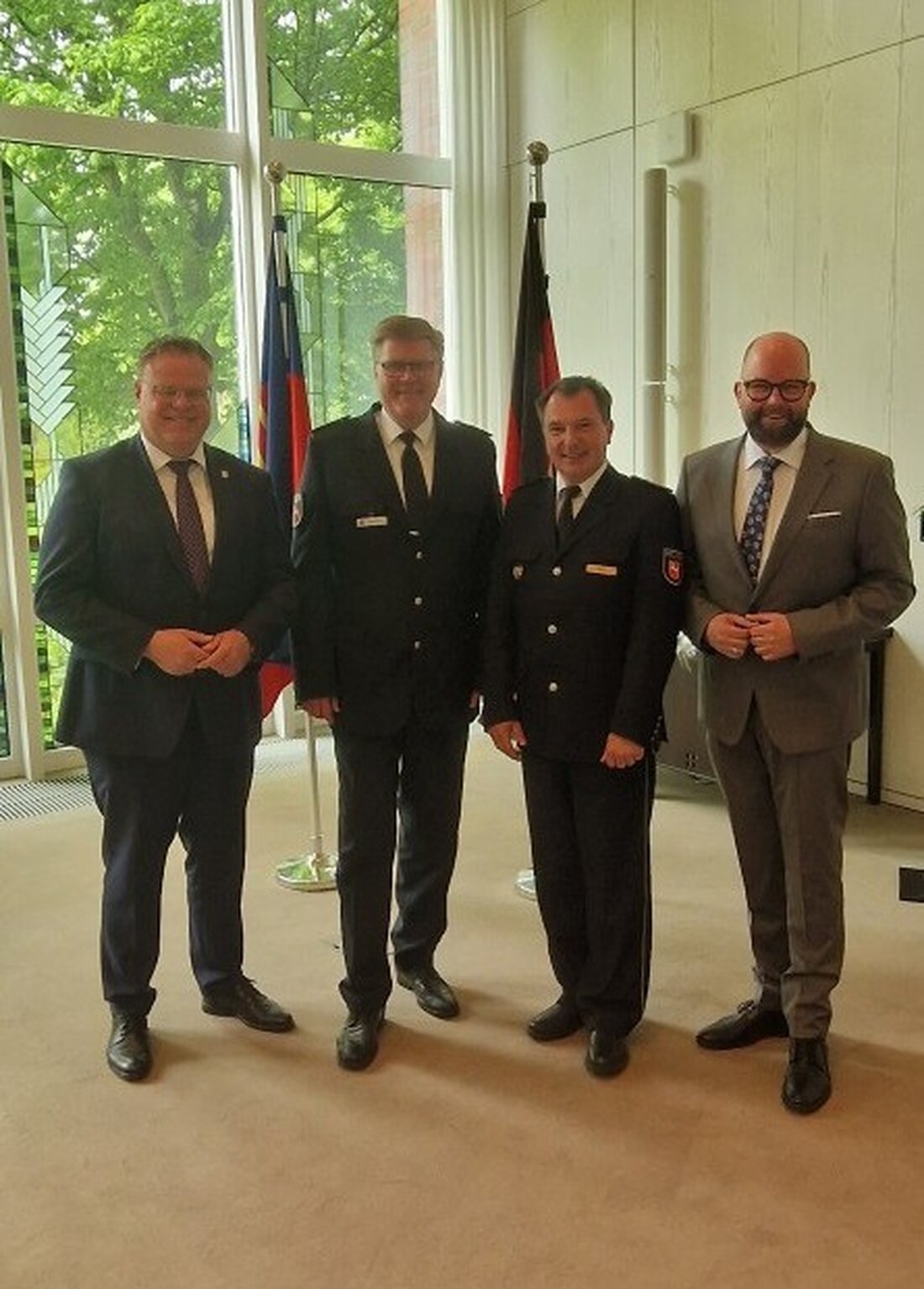 Am 23. April 2025 wurde Hendrik Vieth als neuer Leiter der Polizeiinspektion Cloppenburg/Vechta eingeführt, nach Jörn Kreikebaums Ruhestand.