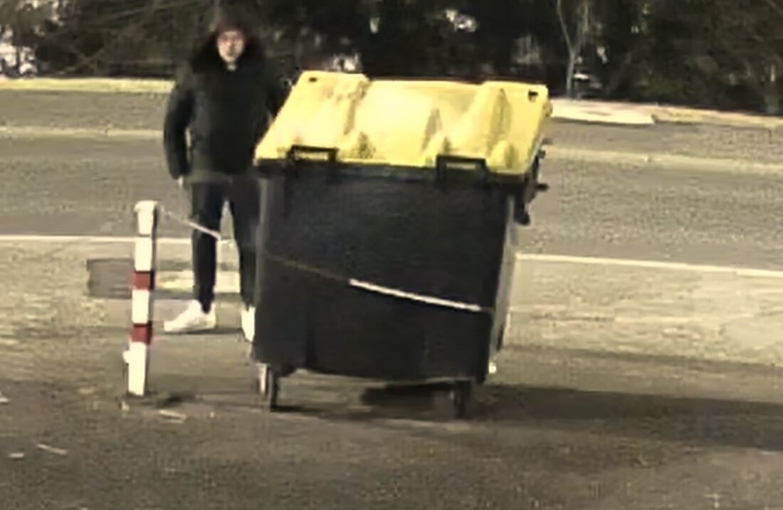 Öffentlichkeitsfahndung nach Brandstifter in Suhl: Hinweise zur unbekannten Person erbeten nach Brand mit Verletzten.