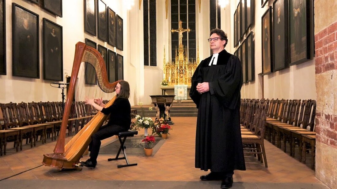 Online-Motette mit St. Thomas ‚Chor und Babett Niclas (Harfe) // St. Thomas Kirche in Leipzig am Samstag, 23. Januar 2021. Harfe: Babett Niclas Orgel: Thomas Organist Ullrich Böhme St. Thomas Chor, Leipzig Dirigent: St. Thomas Cantor Gotthold Schwarz Ansprache: Pastor Martin Hundertmark Musik: Johann Sebastian Bach (1685-1750) Vorspiel aus BWV 998 Johann Sebastian Bach (1685-1750) Sarabande aus BWV 825 Improvisation zu „An Cuen“ (traditionell schottisch) Johann Sebastian Bach (1685) -1750) Chorvorspiel BWV 615 aus dem „Orgelheft“ Giovanni Giacomo Gastoldi (1550–1622) Chor für fünfstimmigen Chor Thomanerchor Leipzig – Thomaskantor Gotthold Schwarz Markus Pytlik (* 1966) Irischer Segen Marcel Tournier (1897-1951) L …