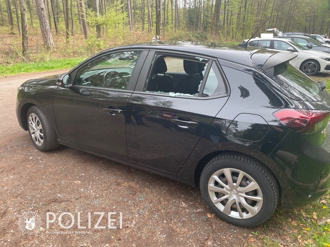 Unbekannte Täter knackten einen schwarzen Opel in Sippersfeld und entwendeten einen Geldbeutel. Hinweise an die Polizei Rockenhausen.