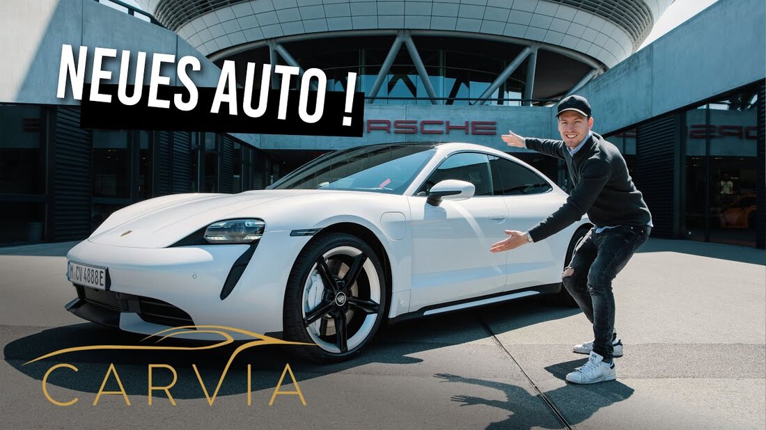 Unser neues Auto, der Porsche Taycan Turbo, ist endlich fertig. Wir haben uns entschieden, den Elektrosportwagen aus einer Werkssammlung in Leipzig abzuholen. Natürlich haben wir die Kamera mitgenommen und zeigen euch, wie eine Porsche Taycan Werkssammlung in Leipzig funktioniert. Und das mit Schutzmaske & Co.;) INSTAGRAM: https://www.instagram.com/carvia_official WEBSITE: https://www.carvia.de/ CarVia ist eine Premium-Autovermietung im Herzen Münchens. Mein Bruder Julian und ich sind die Köpfe hinter dem Unternehmen für Petrolheads. Mit überwiegend Fahrzeugen von Porsche begeistern wir täglich Kunden aus aller Welt. Wenn Sie die Höhen und Tiefen zweier Sportwagen-Enthusiasten Mitte 20 sehen möchten, abonnieren Sie den Kanal! Wir freuen uns …