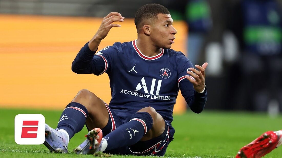Die Mannschaft von ESPN FC reagiert auf das 2:2-Unentschieden von Paris Saint-Germain gegen RP Leipzig. 0:00 Wo liegen die Probleme von PSG? 1:24 PSG spielt nicht als Team. 5:00 Wäscherei-Liste von Fehlern macht es schwierig, PSG zu trainieren. Abonnieren Sie ESPN UK: http://bit.ly/1oGUzVA Folgen Sie ESPN UK auf mehreren Plattformen: https://en-gb.facebook.com/ESPNUK https://twitter.com/ESPNUK https://www.espn .co.uk/ . Youtube-Link