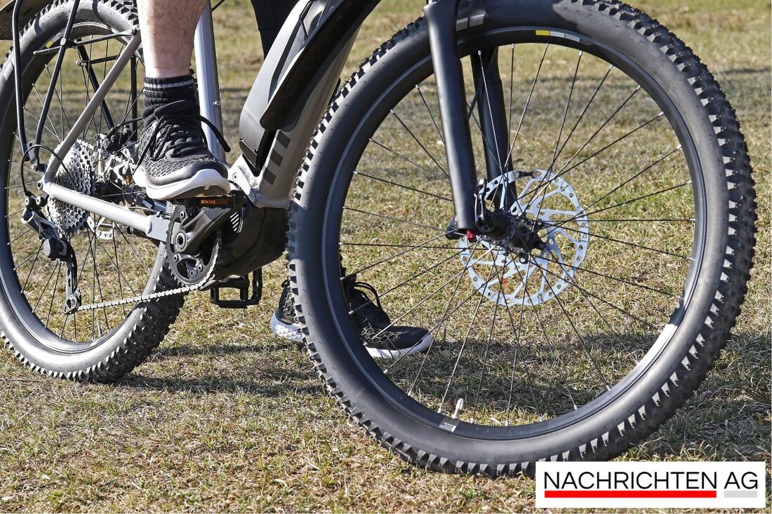 Am Samstagnachmittag wurde ein graues E-Bike Mondraker Prime X 29 in Ilmenau gestohlen. Zeugen gesucht!