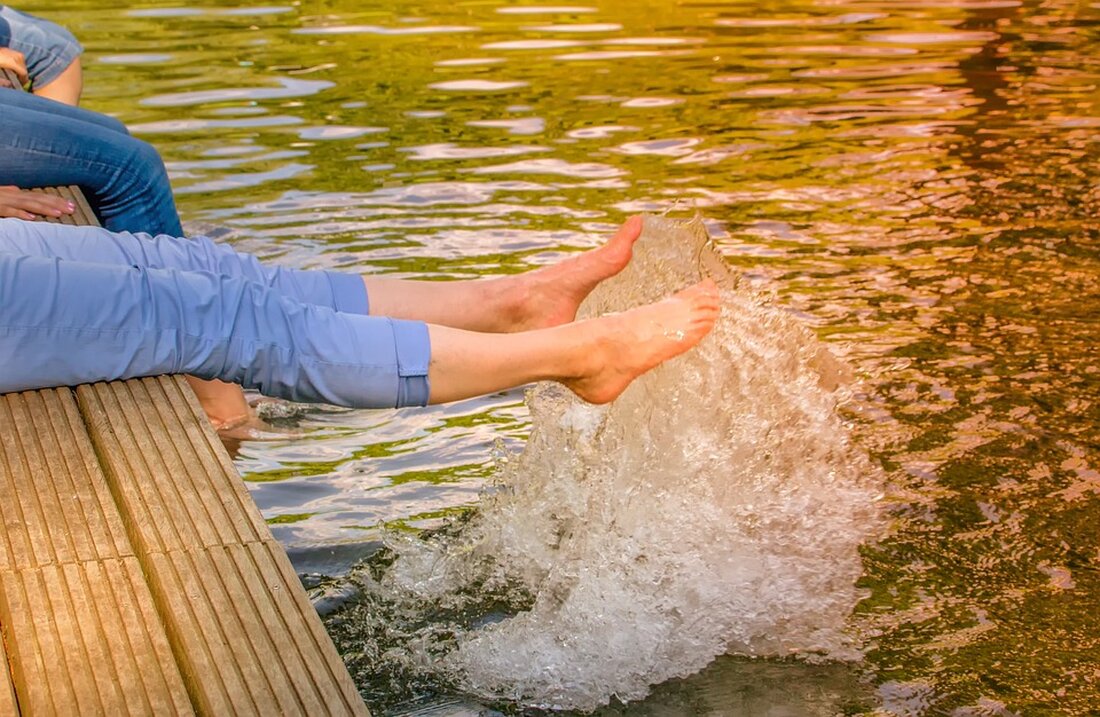 Nachträglich zum Kindertag wird am Montag, dem 3. Juni 2024, um 10:00 Uhr von Bezirksstadträtin Manuela Anders-Granitzki die Plansche Am Weißen See feierlich eröffnet. Zusätzlich erhalten die ersten 20 Kinder eine kleine Überraschung vor Ort. Die Plansche im Einsteinpark wird ebenfalls an diesem Tag wieder in Betrieb genommen. Des Weiteren werden die Wasserpumpen auf verschiedenen Spielplätzen bis zum 31. Mai 2024 aktiviert, um pünktlich zum Kindertag am 1. Juni wieder zu funktionieren. Zu den betreffenden Spielplätzen zählen der Spielplatz am Wasserturm, das Wasserspielobjekt „Frosch“ am Arnswalder Platz und das Wasserspielgerät auf dem Spielplatz Bürgerpark. Darüber hinaus wurden bereits zu Beginn …