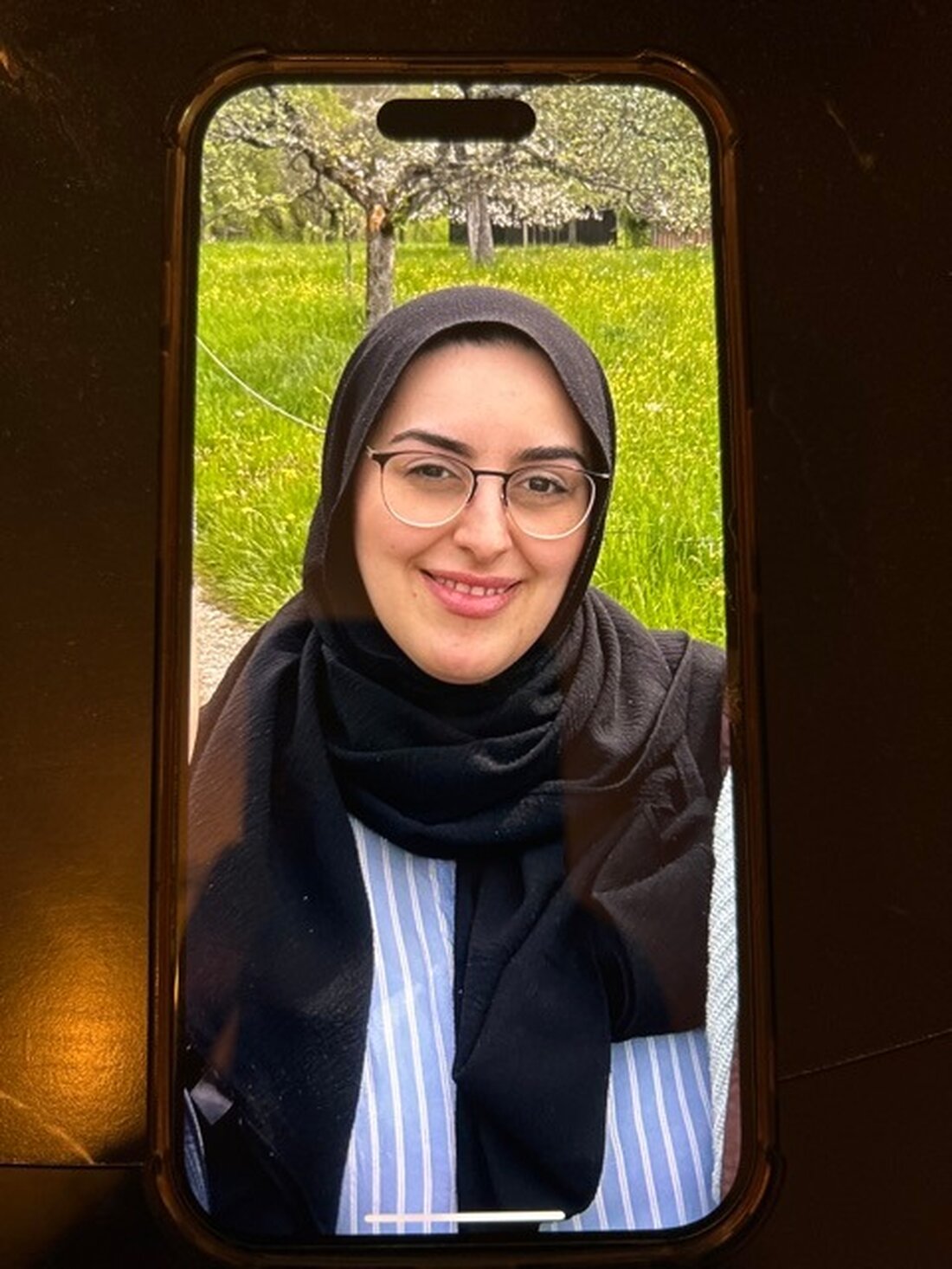 Die Polizei Darmstadt sucht nach der 38-jährigen Faiza Azzauoi, seit ihrem Verschwinden am 20. April sind Hinweise dringend erwünscht.