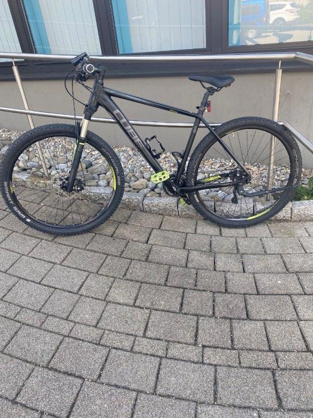 Die Polizei Gaildorf sucht Besitzer von zwei möglichen Fahrraddiebstählen: einem Cube 29 Zoll und einem Canyon 26 Zoll. Hinweise telefonisch.