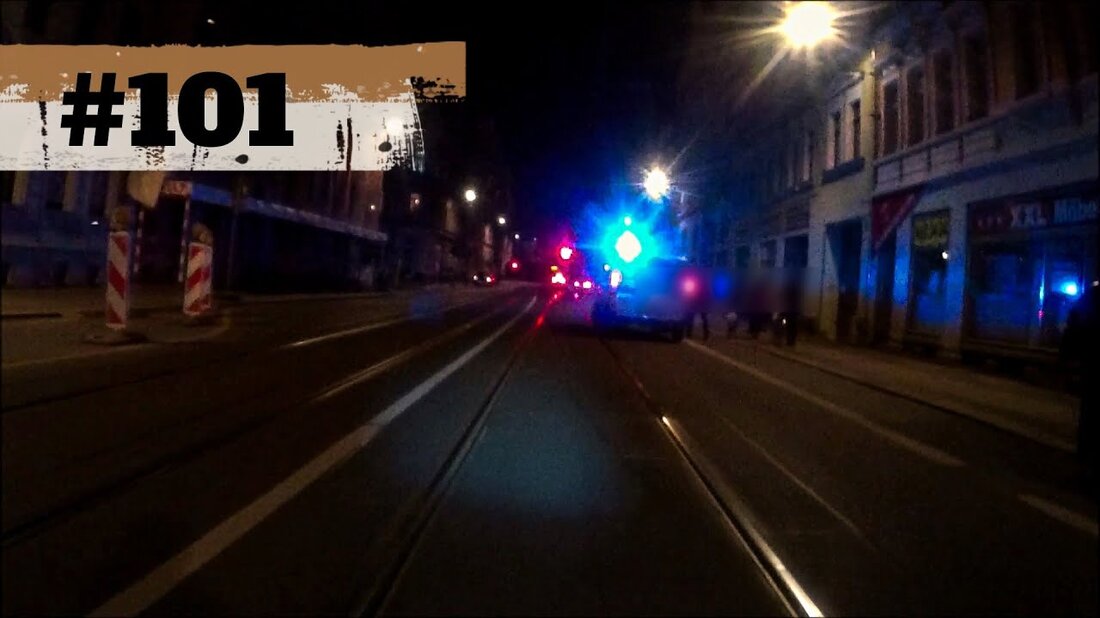 Gerne nehme ich Videospenden entgegen. Allerdings soll es nur um Fahrräder gehen. Laden Sie Ihre Videospende auf https://wetransfer.com/ hoch und senden Sie Ihre Dateien an aliverable@googlemail.com Möchten Sie mit mir und anderen Radfahrern in Kontakt treten? Dann tritt der Discord-Gruppe bei: https://discord.gg/mMjAejtvmJ Es gibt mittlerweile eine Art Assoziation zwischen Fahrrad-Dashcams. Wir sind in den sozialen Medien vertreten. Schauen Sie dort gerne vorbei. Facebook: https://www.facebook.com/Fahrradalltag Twitter: https://twitter.com/Fahrradalltag1 Schaut unbedingt auf meiner Kanalseite vorbei. Dort finden Sie weitere Fahrradkanäle. Wir sind jetzt so viele, dass es schwer ist, mit dem bloßen Schauen Schritt zu halten. Eine manuell gepflegte Liste von Dashcam-Kanälen aus …