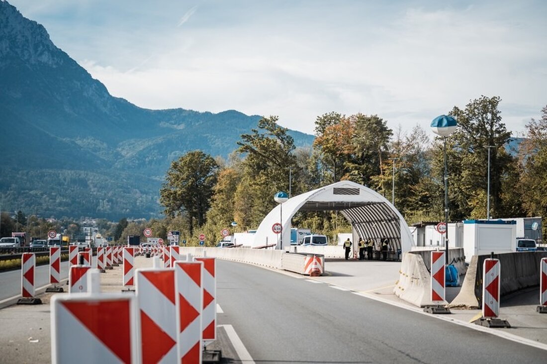 Ein 19-jähriger Österreicher durchbricht mit einem Audi A6 die Grenzkontrolle auf der A8, flieht unter Drogeneinfluss mit 250 km/h.