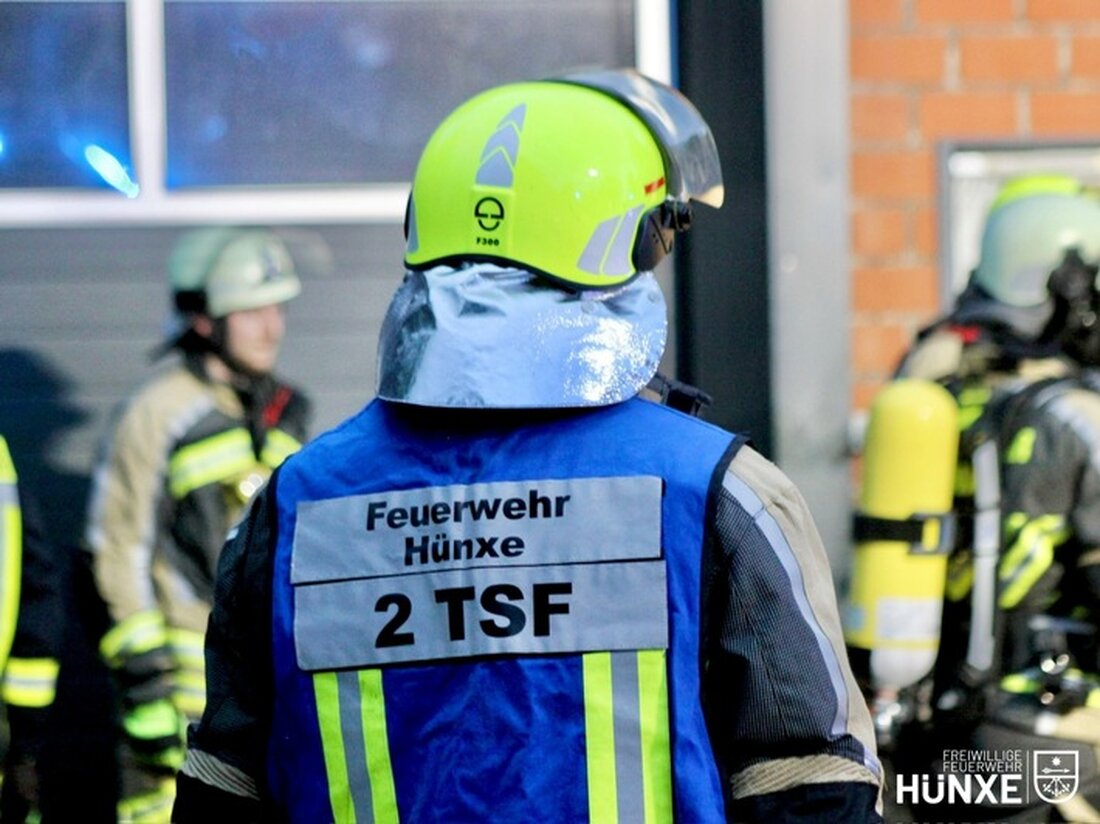 Am 3. Mai 2025 alarmierte ein ausgelöster Rauchmelder die Feuerwehr Hünxe. Keine Schäden festgestellt, Einsatz nach 20 Minuten beendet.