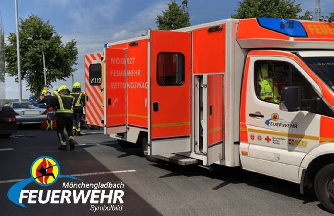 Die Feuerwehr Mönchengladbach alarmierte einen Rettungshubschrauber für einen internistischen Notfall in Mönchengladbach.
