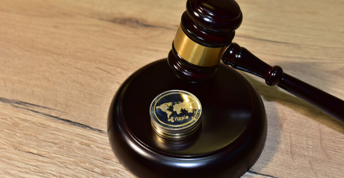 Ripple Labs reichte seine Anschlussberufung beim US-Berufungsgericht für den zweiten Bezirk ein Das Unternehmen versucht, ein Urteil der Richterin Analisa Torres vom 7. August anzufechten Der Fall SEC gegen Ripple Labs geht auf das Jahr 2020 zurück Ripple Labs hat in seinem laufenden Rechtsstreit gegen die US-Börsenaufsicht SEC (Securities and Exchange Commission) Anschlussberufung eingelegt. Der Einreichung wurde beim US-Berufungsgericht für den zweiten Bezirk eingereicht. Ripple versucht, das Urteil vom 7. August gegen das Unternehmen anzufechten, in dem es von Richterin Analisa Torres zur Zahlung von 125 Millionen US-Dollar wegen Verstoßes gegen Wertpapiergesetze verurteilt wurde. „Heute hat Ripple eine Anschlussbeschwerde eingereicht, &hellip;