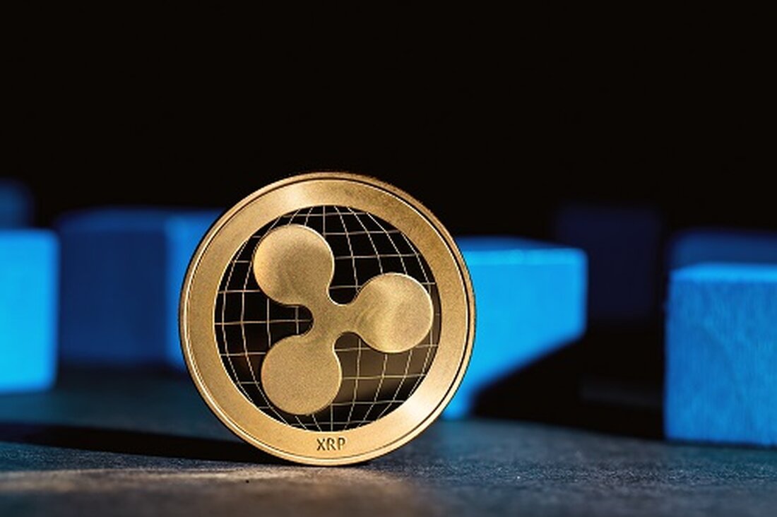Ripple investierte in die 54-Millionen-Dollar-Serie-A-Runde für Futureverse. 10T Holdings leitete die Finanzierungsrunde, die laut Futureverse in die Skalierung von KI- und Metaverse-Technologien fließen wird. Ripple hat die Futureverse-Blockchain The Root Network integriert und wird XRP als Gas-Token verwenden. Futureverse, ein Unternehmen, das künstliche Intelligenz (KI) und Metaverse-Technologie nutzt, um das Wachstum in der Gaming-Branche voranzutreiben, hat eine Serie-A-Finanzierungsrunde in Höhe von 54 Millionen US-Dollar abgeschlossen. Die Runde wurde von 10T Holdings, einem führenden Aktienfonds für Spätphasenwachstum, angeführt und zog die Beteiligung von Ripple an. Futureverse plant, die Mittel für Initiativen einzusetzen, die auf die Skalierung von KI- und Metaverse-Technologien abzielen. …