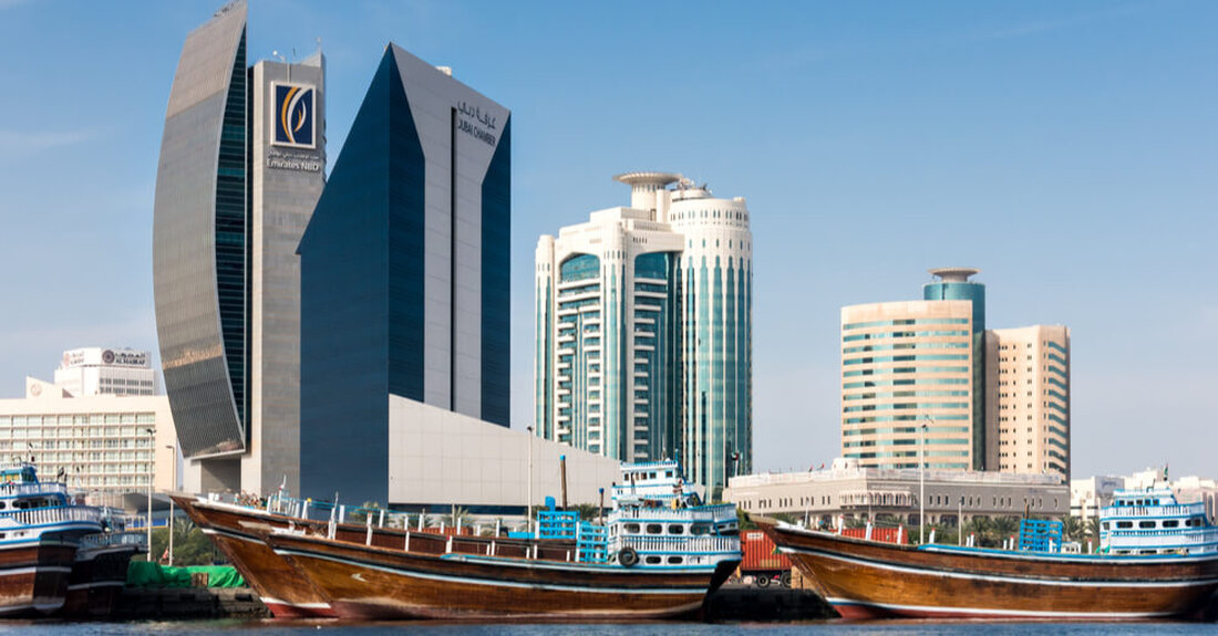 Ripple gab am Dienstag, den 1. Oktober, die grundsätzliche Lizenz der Dubai Financial Services Authority (DFSA) bekannt. Die Genehmigung der DFSA könnte dazu führen, dass Ripple seine End-to-End-Zahlungsdienste in den Vereinigten Arabischen Emiraten freischaltet und die Präsenz im Nahen Osten insgesamt stärkt. Welligkeit angekündigt Am 1. Oktober gab das Blockchain-Unternehmen bekannt, dass es in den Vereinigten Arabischen Emiraten einen weiteren regulatorischen Meilenstein erreicht hat. Insbesondere hat die Dubai Financial Services Authority (DFSA) Ripple eine grundsätzliche Genehmigung erteilt, die es dem Unternehmen ermöglicht, seine Dienstleistungen zu erweitern und seine Präsenz in den Vereinigten Arabischen Emiraten und im weiteren Nahen Osten zu &hellip;