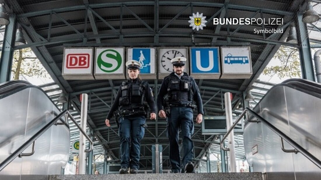Eine verbale Auseinandersetzung zwischen S-Bahn-Fahrgästen in München führte zu einem Polizeieinsatz und Ermittlungen wegen Körperverletzung.
