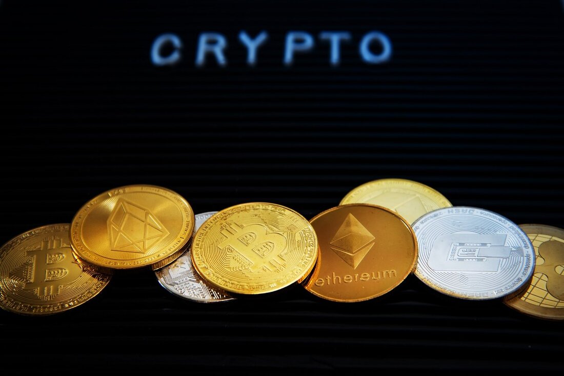 Exodus spendet 1,3 Millionen US-Dollar an Stand With Crypto, um Krypto-Inhaber zur Stimmabgabe im November zu mobilisieren. Die Interessenvertretung „Stand With Crypto“ hat sich kürzlich mit a16z und OpenSea zusammengeschlossen, um einen neuen Rechtsfonds für Urheber aufzulegen. Der Krypto-Wallet-Anbieter Exodus hat bekannt gegeben, dass er 1,3 Millionen US-Dollar an Stand With Crypto gespendet hat, eine überparteiliche Krypto-Interessenvertretung. Damit beläuft sich die Gesamtsumme der Spenden an die Interessenvertretung auf über 2,79 Millionen US-Dollar. Laut einer Bekanntmachung Am 24. September wird Stand With Crypto diese Mittel nutzen, um Gemeinschaftsinitiativen zu fördern, die darauf abzielen, mehr Menschen dazu zu bewegen, bei den bevorstehenden …