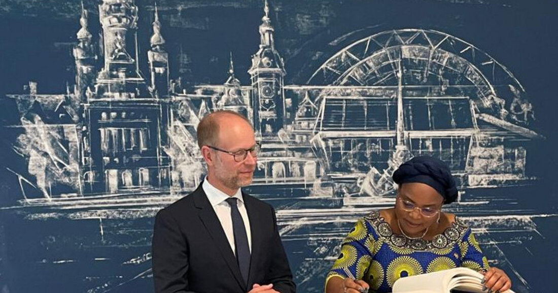 Am 28. August 2024 traf die sambische Botschafterin Winnie Chibesakunda in Leipzig ein, um potenzielle Kooperationen zu erkunden.