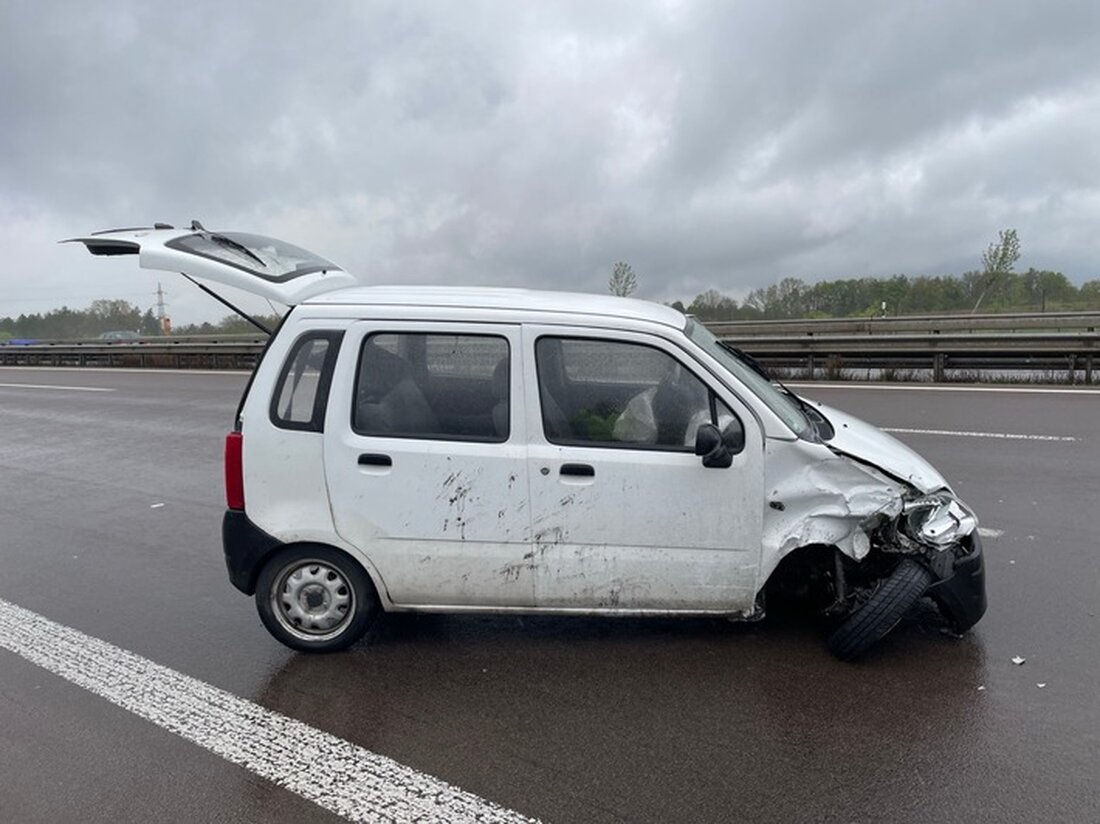 Am Mittwochnachmittag kam es auf der A6 bei Kaiserslautern zu einer Vollsperrung nach einem Verkehrsunfall zwischen zwei Fahrzeugen.
