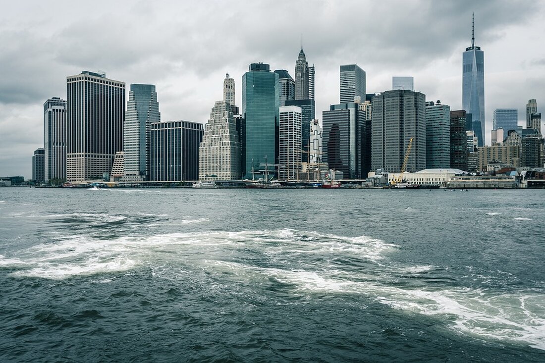 Bundeskanzler Scholz trifft in New York auf UN-Chef Guterres und Staatschefs, um UN-Reformen zu diskutieren und Herausforderungen anzugehen.