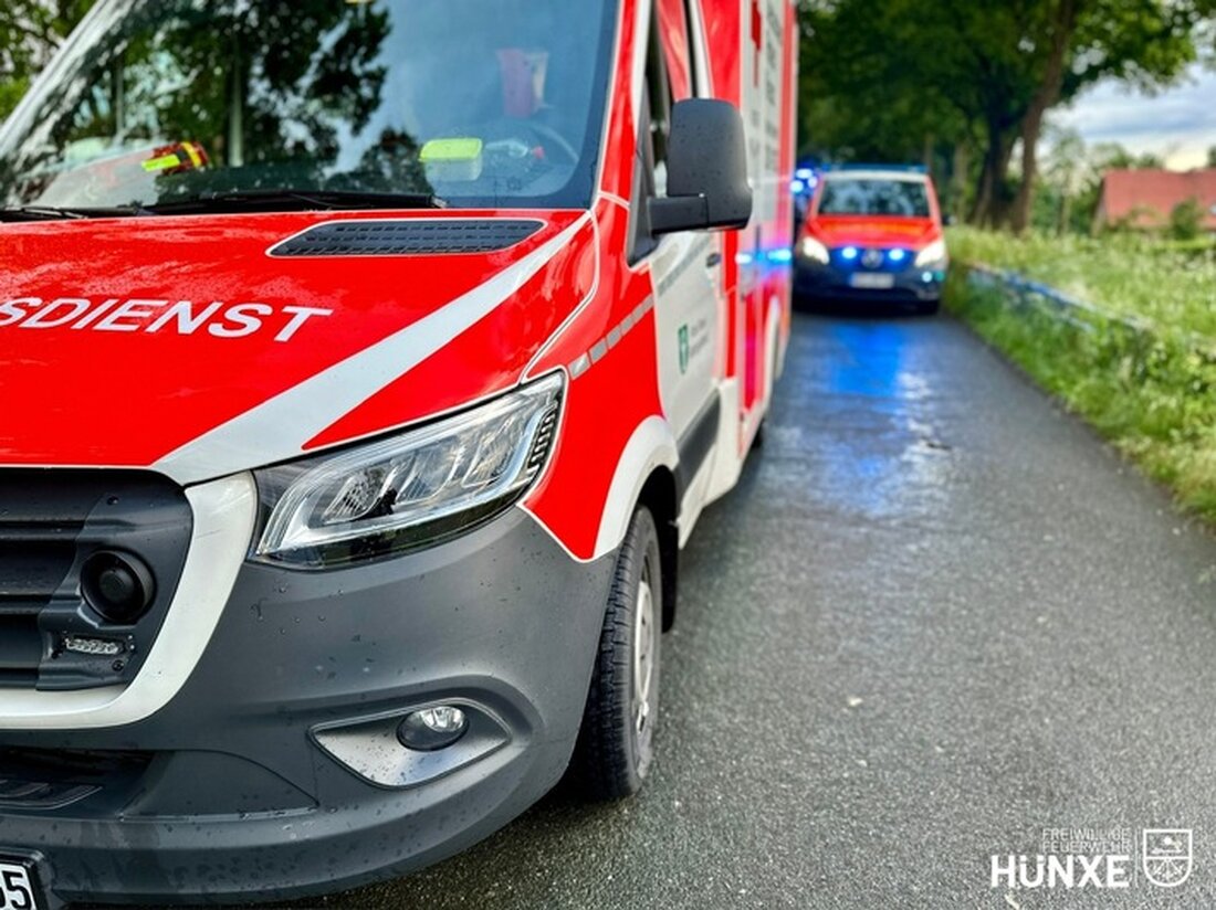 Am 20.03.2025 ereignete sich ein Verkehrsunfall zwischen PKW und LKW an der Autobahnausfahrt BAB3. Die Freiwillige Feuerwehr Hünxe unterstützte den Rettungsdienst.