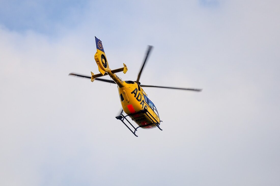 Bei einem Unfall auf der B14 bei Winnenden wurden zwei Personen schwer verletzt. Fünf Fahrzeuge waren beteiligt, Sachschaden: 80.000 Euro.