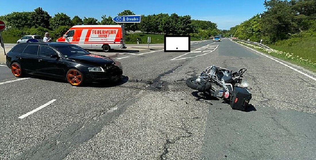 Ein schwerer Verkehrsunfall ereignete sich heute auf der Verbindungsstraße zwischen Erfurt und Klettbach, als ein Pkw einen Motorradfahrer übersah. Der 64-Jährige verletzte sich schwer, während der Autofahrer unverletzt blieb.