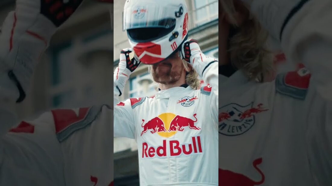 Der Rummel in Leipzig – und Emil Forsberg ist dabei! #shorts Verpasse kein neues Video von den Roten Bullen und abonniere hier ▶ https://www.youtube.com/RBLeipzigOfficial?sub_confirmation=1 Verpasse kein Video von RB Leipzig und abonniere jetzt ▶ https://www .youtube.com /RBLeipzigOfficial?sub_confirmation=1 Facebook: https://www.facebook.com/rbleipzig/ Twitter: https://twitter.com/RBLeipzig Instagram: https://www.instagram.com/rbleipzig TikTok: https://www.tiktok.com/@rbleipzig Webseite: https://rbleipzig.com/ #RBLeipzig #DieRotenBullen . Youtube-Link