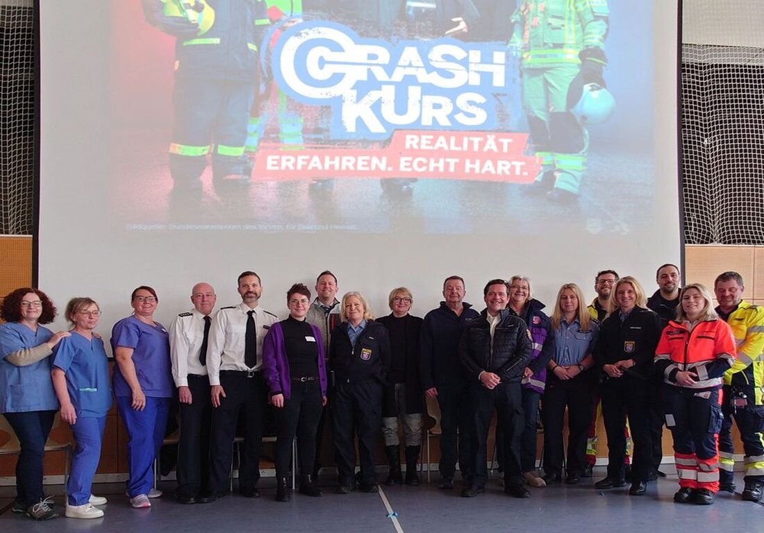 Die Präventionskampagne "Crashkurs Hessen" startet im Landkreis Groß-Gerau, um junge Verkehrsteilnehmer für Sicherheit zu sensibilisieren.