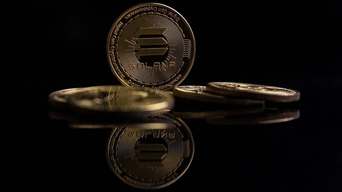 Die Krypto-Börse FTX könnte bankrott sein, aber sie bedeutet weiterhin schlechte Nachrichten für Solana. Während des laufenden Prozesses gegen den ehemaligen CEO von FTX, Sam Bankman-Fried, tauchte der Name Solana mehr als einmal auf. Es hilft nicht, dass Bankman-Fried einst ein starker Befürworter von Solana war. Nach mehreren Erwähnungen während der Tests ist der Preis von Solana in der jüngsten Vergangenheit deutlich gesunken. Eine der wenigen Rettungen inmitten der Düsternis scheint die Aufregung um den Vorverkaufserfolg von zu sein InQubeta (QUBE). Die dezentrale Plattform wurde erst vor wenigen Monaten eingeführt und gehört bereits zu den besten neuen ICOs des Jahres …