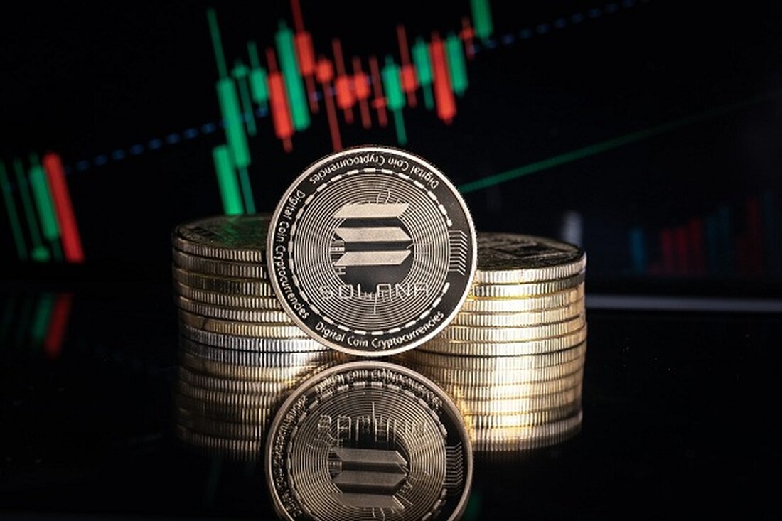 Das Solana-Netzwerk erlebte kürzlich einen erheblichen Rückschlag: Es kam zu einem fünfstündigen Ausfall, der einen schwindelerregenden Abfluss von Investoren in Höhe von 3 Millionen US-Dollar auslöste. Der Ausfall wurde auf einen Fehler zurückgeführt, der eine Endlosschleife bei Kryptowährungstransaktionen auslöste. Gleichzeitig, InQubeta (QUBE)eine bahnbrechende KI-fokussierte Kryptowährung, hat sich zum Ziel gesetzt, die Errungenschaften von Quant (QUANT) durch die bevorstehende Halbierung von Bitcoin zu übertreffen. InQubeta möchte die Dynamik des Fundraisings und des Community-Engagements für KI-Startups verändern. Das Ziel dieser Plattform besteht darin, ein transparentes und integratives Investitionsumfeld zu schaffen, das die Stärkung, das Wachstum und den Erfolg von KI-Technologie-Startups fördert. Einige …