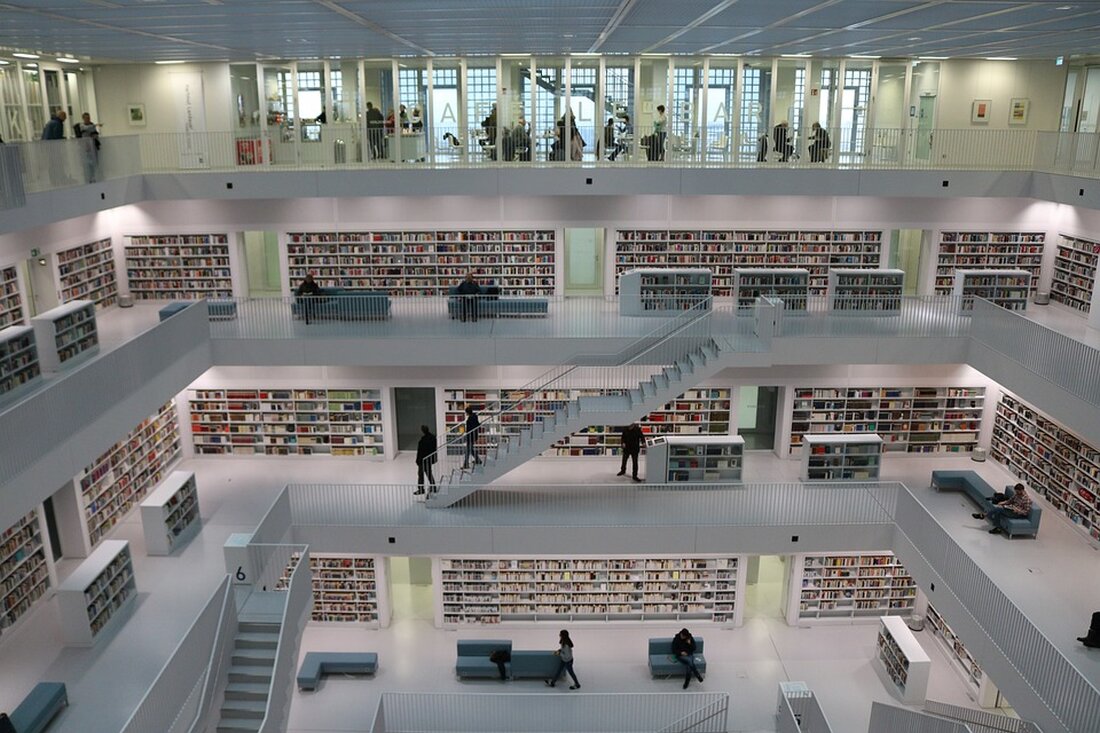 Die Stadtbibliothek Lichtenberg lädt alle Kinder im Alter von acht bis zwölf Jahren zur diesjährigen Sommer-Challenge ein. Vom 1. Juli bis 13. September 2024 haben junge Leserinnen und Leser die Möglichkeit, an einem spannenden und kreativen Mitmach-Angebot teilzunehmen. Das Ziel der Sommer-Challenge ist es, möglichst viele Stempel für das Sommer-Challenge-Stempelheft zu sammeln, indem die Kinder so viele Bücher lesen, Hörbücher hören und Filme schauen, wie sie können. Neben dem Medienkonsum lösen die Teilnehmerinnen und Teilnehmer kreative Aufgaben, entweder mit der Kreativ-App Digiclass oder auf klassische Weise durch Zeichnen oder Schreiben. Zur Belohnung erhalten sie dann einen Stempel im Stempelheft. Es …