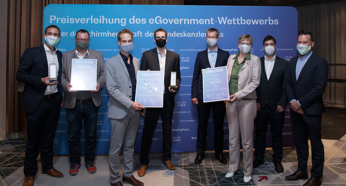 Baden-Württemberg erreichte im 19. E-Government-Wettbewerb Spitzenplätze. Die Projekte „Startup Bauhof“ der Stadt Herrenberg und der „universelle Prozess“ des Digitalisierungsministeriums sicherten sich in ihren Kategorien den ersten Platz. Die Stadt Heilbronn wurde für ihr Projekt „KI im Stadtarchiv“ mit dem zweiten Platz ausgezeichnet. „Es war großartig, drei Baden-Württemberg-Projekte für das Finale dieses Jahres zu haben E-Government-Wettbewerb wurden nominiert. Jetzt komm mit mir ‚Startup Building Yard‘ die Stadt Herrenberg und die „Universeller Prozess“ Zwei Projekte aus meinem Ministerium als Gewinner – das ist fantastisch. Zusammen mit dem zweiten Platz in meiner Heimatstadt Heilbronn für Ihr Projekt „KI im Stadtarchiv“ Das sind wirklich …