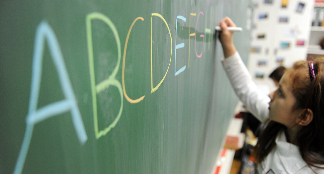 Kulturelle Bildung fördert kreative Kompetenz und leistet damit einen wichtigen Beitrag zur Entwicklung einer kreativen Persönlichkeit. Deshalb fördert das Kulturministerium mit dem neuen Landesprogramm „Kulturschule Baden-Württemberg“ die Stärkung der kulturellen Bildung im regulären Unterricht. Zusammen mit dem Karl-Schlecht-Stiftung und der Mercator Foundation Das Kulturministerium startet das neue Landesprogramm „Kulturschule Baden-Württemberg“. Das dreijährige Programm soll die Schulen sowohl bei der Entwicklung einer soliden Zusammenarbeit mit Kulturpartnern außerhalb der Schule als auch bei der Stärkung der kulturellen Bildung im regulären Unterricht unterstützen. Die teilnehmenden Schulen können von der Erfahrung eines ganzen Netzwerks von „Kulturschulen“ profitieren. Diese haben bereits die abgeschlossenen Programme verwendet …