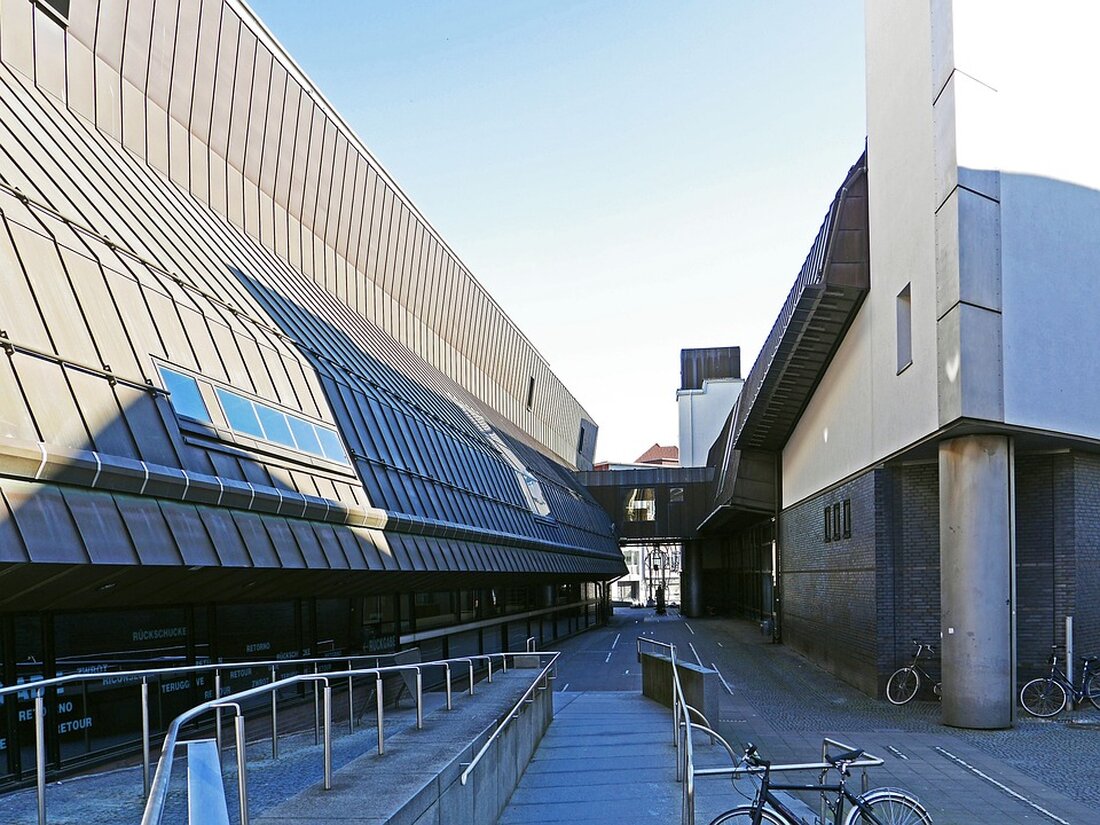 Erleben Sie die erweiterten Öffnungszeiten der Stadtbibliothek Lichtenberg vom 8. September bis 15. Dezember 2024! Besuchen Sie unsere vier Bibliotheken an sieben Tagen in der Woche, genießen Sie ein abwechslungsreiches Veranstaltungsprogramm und nutzen Sie die Bibliothek als sozialen Treffpunkt. Alle Informationen zu Öffnungszeiten und Angeboten finden Sie hier!