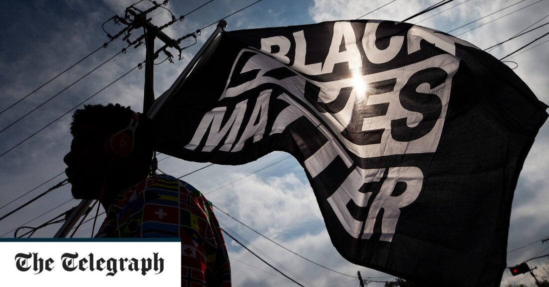 Black Lives Matter ist von der Insolvenz bedroht, nachdem seine Schulden auf 8,5 Millionen US-Dollar (6,8 Millionen Pfund) gestiegen sind und einige Mitarbeiter siebenstellige Gehälter erhielten. Finanzielle Offenlegungen ergaben, dass die Anlagekonten der Global Network Foundation (GNF) von BLM im letzten Steuerjahr um fast 10 Millionen US-Dollar eingebrochen sind Das Washington Free Beacon. Angesichts der steigenden Schulden stellte BLM GNF den Berichten zufolge weiterhin Verwandte und Freunde seines Gründers mit Verträgen im siebenstelligen Bereich ein. Der Bruder von BLM-Mitbegründer Patrisse Cullors, Paul, gründete zwei Unternehmen, die 1,8 Millionen US-Dollar für die Bereitstellung „professioneller Sicherheitsdienste“ für die Organisation erhielten. Darüber hinaus &hellip;