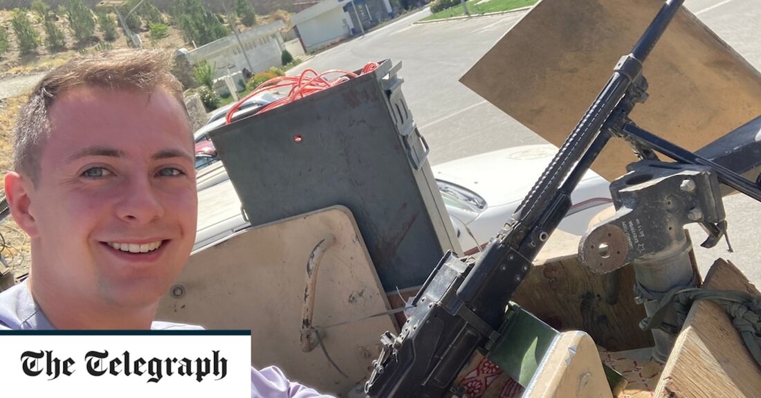 Ein britischer Youtuber und selbsternannter „Gefahrentourist“ gehört zu den drei britischen Männern, die von der gefürchteten Spionageabwehreinheit der Taliban in Kabul festgehalten werden, wie sich herausstellte. Miles Routledge, ein 21-jähriger aus Birmingham, der sich „Lord Miles“ nennt, hat über 140.000 Follower auf Twitter, wo er sich als eine Person bezeichnet, die „zum Spaß an die gefährlichsten Orte der Erde geht“. Zwei weitere Briten, der Wohltätigkeitsmediziner Kevin Cornwell, 53, und ein zweiter namenloser Mann, der ein Hotel in Kabul leitet, sollen nach einem anderen Vorfall seit Januar von der Taliban-Geheimpolizei festgehalten worden sein. Herr Routledge wurde am 2. März zusammen mit &hellip;
