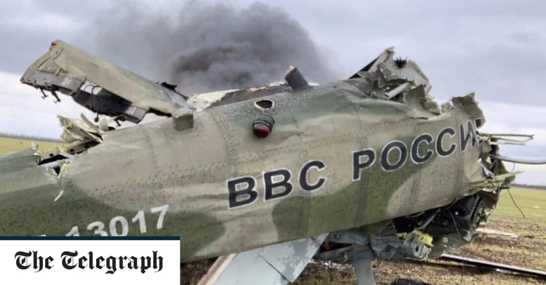 Ukrainekrieg &#8211; Sonderartikel Polen könnte der Ukraine im Rahmen eines Abkommens, das mit den Vereinigten Staaten ausgehandelt wird, Kampfflugzeuge zur Verfügung stellen, da Kiew den Westen um genügend Unterstützung bittet, um zu verhindern, dass Russland bei seiner Invasion die Luftüberlegenheit erlangt. Warschau könnte Kampfflugzeuge aus der Sowjetzeit nach Kiew liefern und gleichzeitig US-F-16-Jets aus Washington erhalten, in einem vorgeschlagenen Abkommen, das am Sonntag vom US-Außenminister bestätigt wurde. „Wir prüfen jetzt aktiv die Frage der Flugzeuge, die Polen der Ukraine liefern könnte, und prüfen, wie wir nachfüllen können, falls Polen sich entscheidet, diese Flugzeuge zu liefern“, sagte Antony Blinken, ohne einen &hellip;