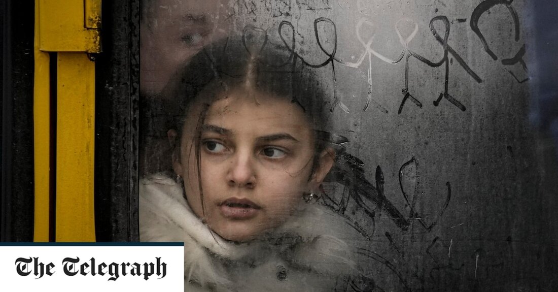 Ukrainekrieg &#8211; Sonderartikel Guten Morgen. Russlands Angriff auf eine Entbindungsstation und ein Kinderkrankenhaus in Mariupol am Mittwoch hat die Welt erschüttert. Mindestens drei Menschen, darunter ein sechsjähriges Kind, wurden getötet. Wladimir Putin wurde vorgeworfen, nach dem Luftangriff „die Grenze der Menschlichkeit überschritten“ zu haben, und Boris Johnson bezeichnete den Angriff als „verdorben“. Hier ist, was Sie über Nacht verpasst haben – und Sie können die neuesten Nachrichten in unserem Liveblog verfolgen. 1. Selenskyj wirft Putin Völkermord vor Der ukrainische Präsident beschuldigte Russland des „Genozids“, nachdem es das Kinderkrankenhaus und die Entbindungsstation in Mariupol bombardiert hatte. Am Mittwoch. Wolodymyr Selenskyj nannte &hellip;