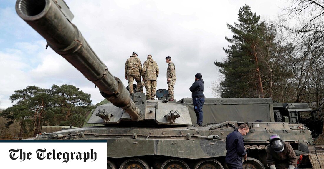 Ukrainekrieg &#8211; Sonderartikel Großbritannien plant, Panzer nach Polen zu schicken, damit mehr in die Ukraine geliefert werden können, hat Boris Johnson angekündigt, als er warnte, dass Russland den Krieg noch gewinnen könnte. Der Premierminister sagte, er wolle die Vorräte an T-72-Panzern aus der Sowjetzeit, die von Warschau zur Abwehr der russischen Invasion bereitgestellt werden, „nachfüllen“. „Wir erwägen, Panzer nach Polen zu schicken, um ihnen dabei zu helfen, einige ihrer T72 in die Ukraine zu schicken“, sagte er. Während einer Reise nach Indien enthüllte der Premierminister auch frühe Pläne für westliche Verbündete, der Ukraine „Sicherheitsgarantien“ zu geben, um zu verhindern, dass &hellip;