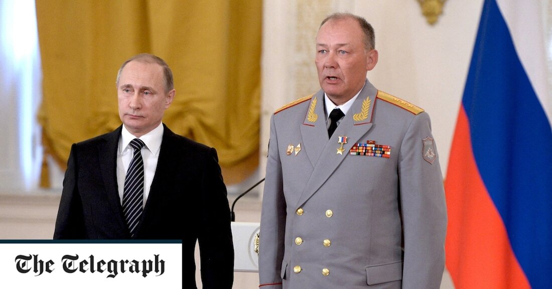 Russlands oberster General in der Ukraine scheint wegen des langsamen Fortschritts im Donbass entlassen worden zu sein, inmitten von Berichten, dass er ein Betrunkener war, der das Vertrauen von Wladimir Putin verloren hatte. Sollte die Entlassung von General Alexander Dvornikov, der wegen seiner Zerstörung der syrischen Stadt im Jahr 2015 als „Schlächter von Aleppo“ bezeichnet wird, bestätigt werden, würde dies eine weitere große Erschütterung des russischen Militärkommandos bedeuten, was darauf hindeutet, dass Herr Putin mit dem Verlauf des Krieges unzufrieden ist Entfaltung. Das britische Verteidigungsministerium teilte am Samstag mit, dass der Kreml kürzlich mehrere Generäle entlassen habe, darunter General Dvornikov &hellip;