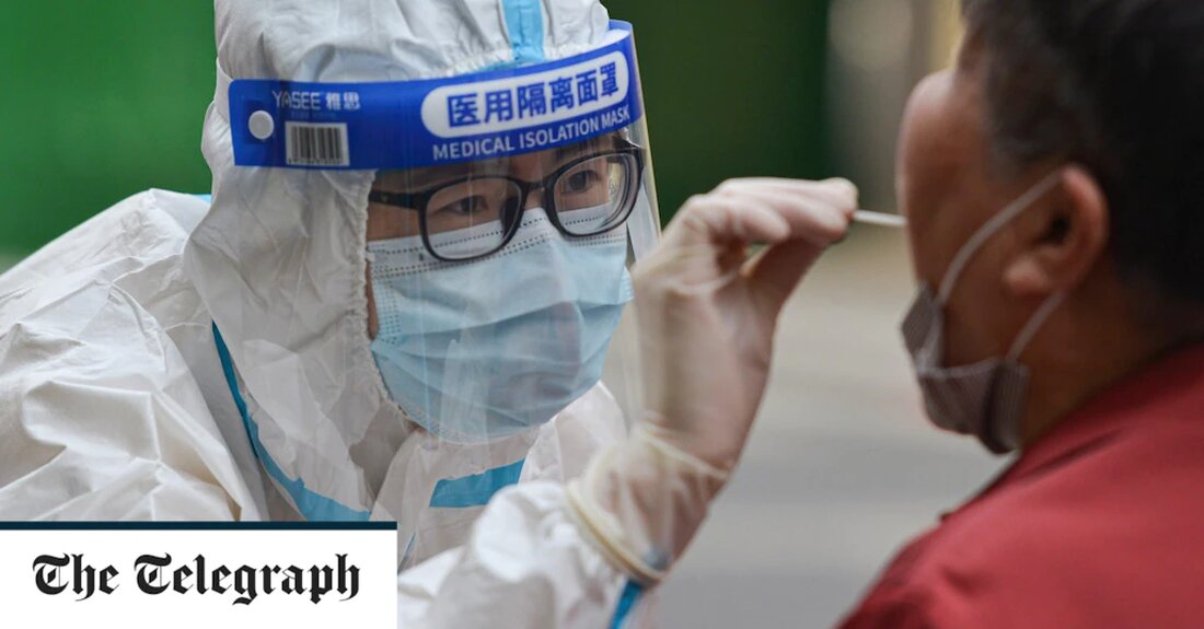 Die US-Regierung hat die Abreise von Nicht-Notfallpersonal in ihrem Konsulat in Shanghai angeordnet, da Berichten zufolge einige Personen unter Quarantäne gestellt werden, selbst wenn sie bei einem größeren Ausbruch von Covid-19 negativ getestet wurden. Der Schritt der USA ist ein Fortschritt gegenüber der letzten Woche, als den Mitarbeitern gesagt wurde, sie könnten gehen, wenn sie wollten, was zu einer wütenden Reaktion aus Peking führte. „Unsere Haltungsänderung spiegelt unsere Einschätzung wider, dass es für unsere Mitarbeiter und ihre Familien am besten ist, ihre Zahl zu reduzieren und unsere Aktivitäten zu reduzieren, wenn wir mit den sich ändernden Umständen vor Ort umgehen“, &hellip;