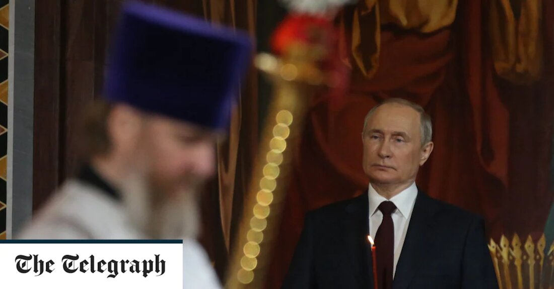 Ukrainekrieg &#8211; Sonderartikel Russische Soldaten schrieben „Christus ist auferstanden“ auf Raketen, die am orthodoxen Osterwochenende in die Ukraine abgefeuert wurden, als Wladimir Putin bei einem Moskauer Kathedralengottesdienst über „Nachbarschaftsliebe“ sprach. Mindestens ein Dutzend Menschen starben bei den russischen Raketenangriffen genau zwei Monate, nachdem die russischen Streitkräfte ihre Invasion in der Ukraine gestartet und Tausende getötet hatten. In einer Erklärung anlässlich des orthodoxen Osterfestes sagte Herr Putin: „Die Herzen der Gläubigen sind erfüllt von besonderer Freude, aufrichtiger Liebe zu ihren Nächsten, dem Wunsch, gute Taten zu vollbringen und den Bedürftigen zu helfen.“ Bei der Mitternachtsmesse in der goldverkrusteten Opulenz der Christ-Erlöser-Kathedrale &hellip;
