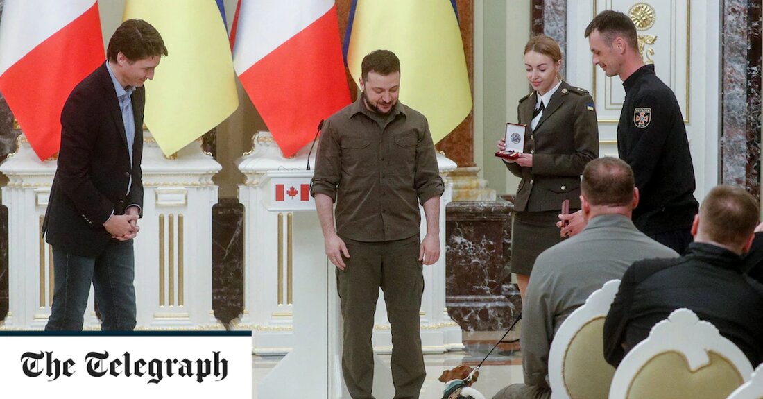 Ukrainekrieg &#8211; Sonderartikel Guten Morgen. Wladimir Putin bereitet sich darauf vor, Russlands militärische Macht bei der Siegesparade in Moskau in die Welt zu trompeten. Putin wird bei der jährlichen Parade sprechen – die an Russlands Sieg über die Nazis im Zweiten Weltkrieg erinnert – und westliche Beamte haben davor gewarnt, dass er seine Rede nutzen könnte, um die Offensive in der Ukraine auszuweiten. Die Siegesparade können Sie live, kommentiert von unseren Spezialisten, im heutigen Liveblog ab 8 Uhr verfolgen. Hier ist, was über Nacht passiert ist. 1. Minenräumterrier erhält Medaille vom Präsidenten Wolodymyr Selenskyj überreichte am Sonntag dem berühmten ukrainischen &hellip;