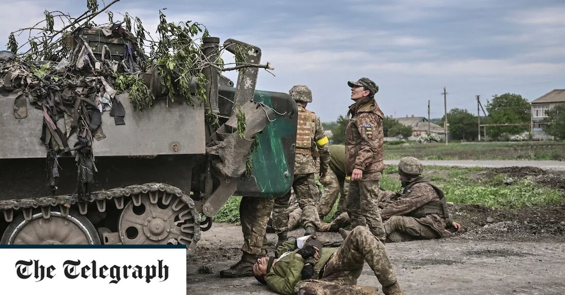 Ukrainekrieg &#8211; Sonderartikel Moskau hat behauptet, eine große westliche Waffenlieferung zerstört zu haben, die die ukrainische Verteidigung des Donbass stärken sollte, als die russische Armee ihre Versuche intensivierte, die Schlüsselregion im Osten zu erobern. Die Waffen waren in der Nähe des Bahnhofs Malin, etwa 80 Meilen westlich von Kiew, unterwegs, als sie nach Angaben des russischen Verteidigungsministeriums von „hochpräzisen, seegestützten Kalibr-Langstreckenraketen“ getroffen wurden. An anderer Stelle behauptete Russland auch, eine ukrainische Basis für Spezialoperationen in der Schwarzmeerregion Odessa zerstört zu haben. In einem weiteren Schlag gegen Kiew sagte Russland, dass es endlich die Azovstal-Stahlfabrik in Mariupol beschlagnahmt habe, die zu &hellip;