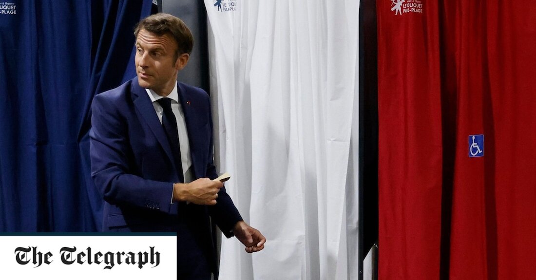 Frankreich geht am Sonntag in der ersten Runde der Parlamentswahlen zu den Urnen, da ungewiss ist, ob Emmanuel Macron eine funktionierende Mehrheit gewinnen kann, um seine Reformpläne gegen eine wiedererstarkte links-grüne Koalition durchzusetzen. Für die 577 Sitze in der Nationalversammlung, dem Unterhaus des französischen Parlaments, gibt es zwei Abstimmungsrunden, wobei das vollständige Ergebnis erst nach der zweiten Runde am 19. Juni feststeht. In den letzten zwei Jahrzehnten hat Frankreich den Staatsoberhäuptern neue parlamentarische Mehrheiten verliehen, damit sie ihre Manifestversprechen durchsetzen können. Das war bei den Parlamentswahlen zu Beginn der ersten fünfjährigen Amtszeit von Herrn Macron im Jahr 2017 der Fall. &hellip;
