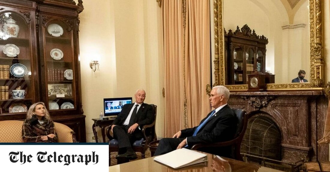Mike Pence muss vor einer großen Jury über die Bemühungen des ehemaligen Präsidenten Donald Trump und seiner Verbündeten aussagen, die Ergebnisse der Wahlen von 2020 zu kippen. Das versiegelte Urteil eines US-Bezirksrichters vom Dienstag stellt das beispiellose Szenario dar, dass ein ehemaliger Vizepräsident gezwungen wird, möglicherweise schädliche Aussagen gegen den Präsidenten abzugeben, dem er einst diente. Herr Pence, 63, ist der Ankündigung einer Kandidatur für die republikanische Präsidentschaftsnominierung 2024 näher gekommen, was ihn in direkten Wettbewerb mit seinem ehemaligen Chef bringen würde. Herr Trump sieht sich einer separaten rechtlichen Gefahr gegenüber, während er auf eine Entscheidung wartet, ob er in &hellip;